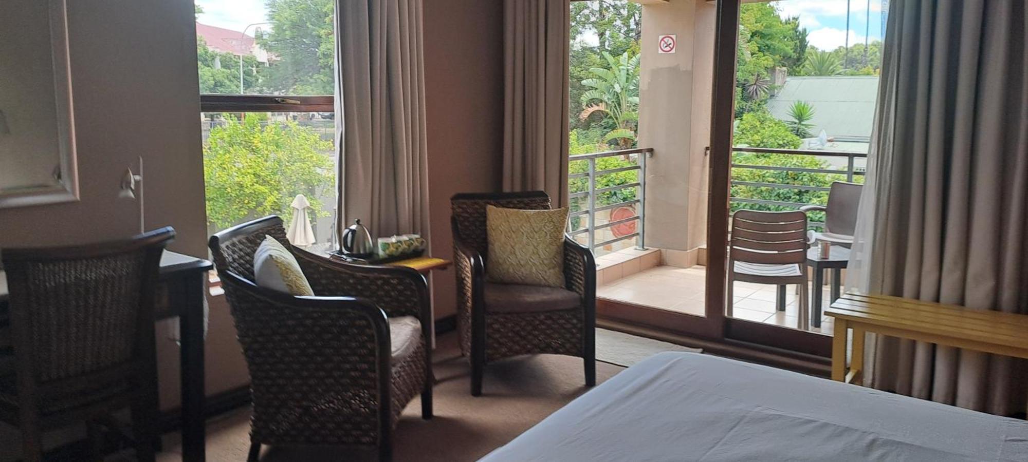 Karoo Sun Boutique Guest House Oudtshoorn Exterior photo